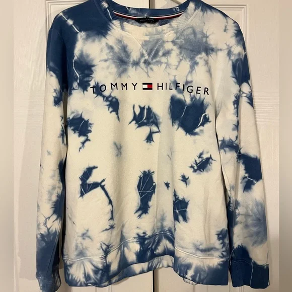 Tommy Hilfiger blue and white tie dye lounge set - Picture 2 of 7